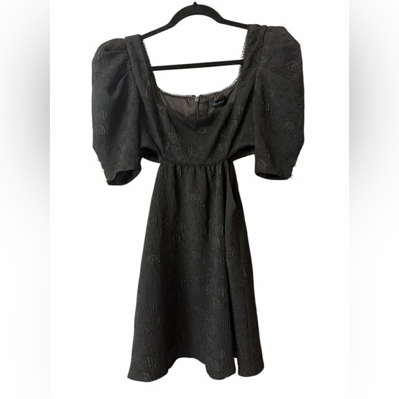 Revolve MAJORELLE Tillie black textured puff sleeve cutout babydoll mini dress - Picture 5 of 12